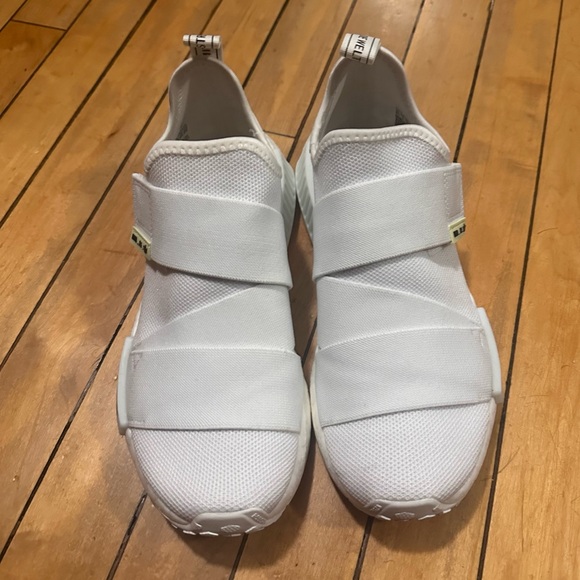 Adidas NMD_R1 Sneakers - Picture 12 of 14